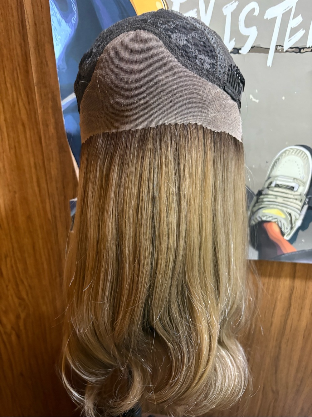 High quality heat friendly synthetic fiber wig 13x4 - Picture 9 of 10